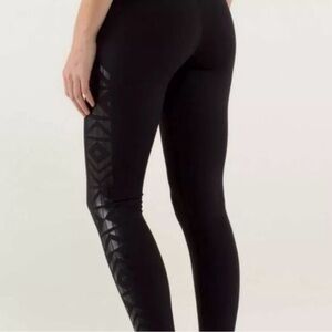 Lululemon 2014 Special Edition - Wunder Under Full on Luon Aztec Print